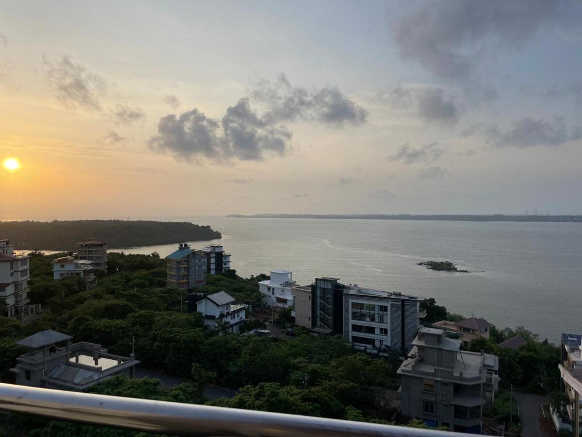 Sea View Aparment Apartment Dabolim